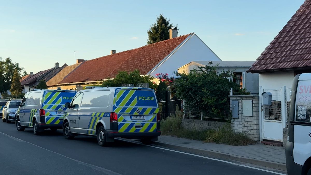 Policie na Kolínsku prověřuje vraždu, zadržela podezřelého